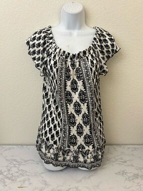 INC International Concepts Short Sleeve Top Women’s S Blouse Ruffle Paisley